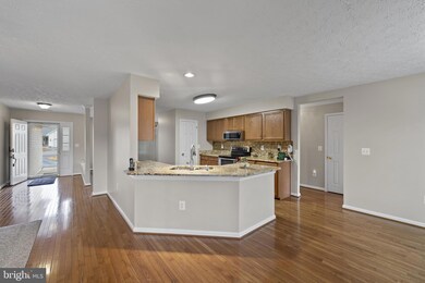 35329 Golf Course Dr, Mechanicsville, MD 20659 - photo 5