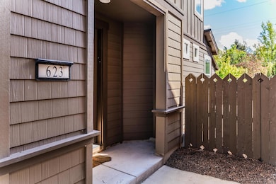 623 SW Peak View Pl, Bend-17