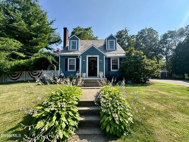 882 Warner Rd, Schenectady, NY 12309 - photo 2