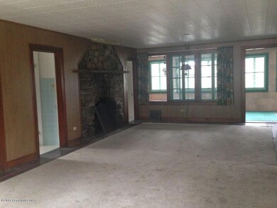 2147 Laurel Ln, Buck Hill Falls, PA 18323 - photo 2