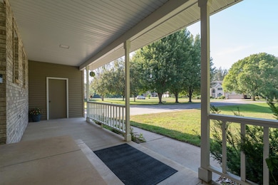 38124 Honeysuckle Ln, North Mankato, MN 56003 - photo 3