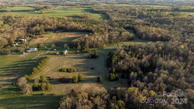475 Morning Glory Ln, Cleveland, NC 27013 - photo 5