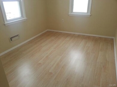 1511 N 18th St, Allentown, PA 18104 - photo 7