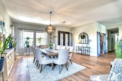 5549 Bobbie Ave, Palmdale, CA 93551 - photo 4