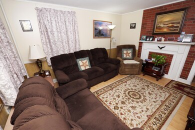 2 chingarora living room 1