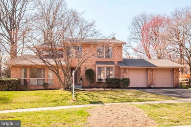 2609 Oakenshield Dr, Potomac, MD 20854 - photo 2