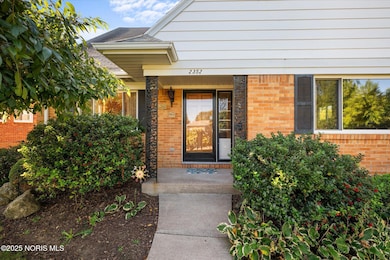 2352 Roseann Dr, Toledo, OH 43611 - photo 5