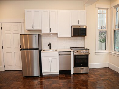 261 W Newton St unit 2, Boston, MA 02116 - photo 2