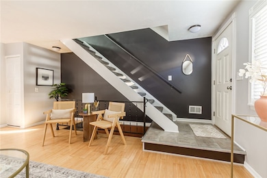 517 Eastbrooke Ln, Rochester, NY 14618 - photo 4