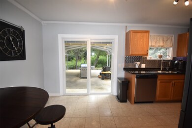 3203 Avenue H, Bay City, TX 77414 - photo 5