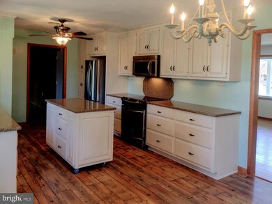 2941 Adams Dr, Chambersburg, PA 17201 - photo 5