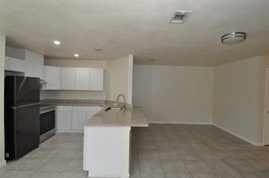 9910 Brasher Dr unit A, Austin, TX 78748 - photo 5