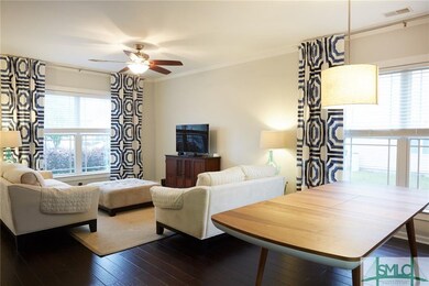 LIVING ROOM/DININGROOM: When returning home, light