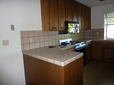 488 Ridgecrest Trail #131 kitchen (a)