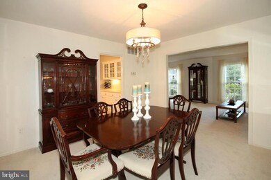 9201 Alyssum Way, Annandale, VA 22003 - photo 6