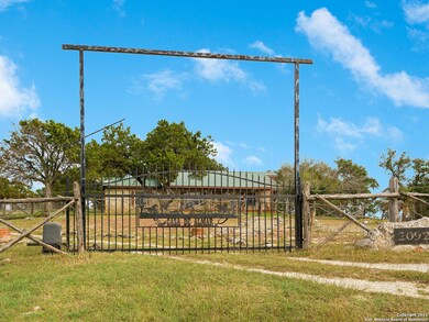 20924 Sams Ranch Rd, Helotes, TX 78023 - photo 2