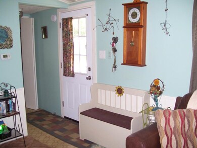 519 E River St unit 116, Orange, MA 01364 - photo 4