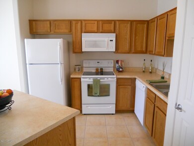 Bright Spacious Kitchen!