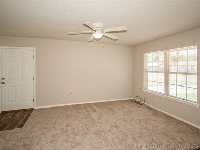 503 Yuchi Dr, Okmulgee, OK 74447 - photo 4