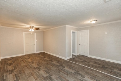 3739 Stuart Ave, Groves, TX 77619 - photo 3