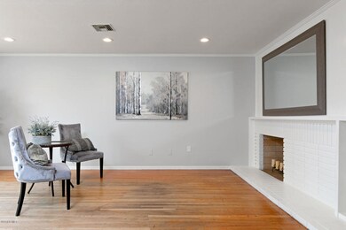 4427 Hope St-007-020-Living Room-MLS_Siz