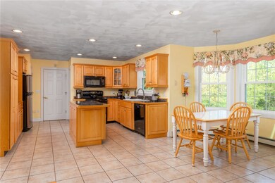 24 Rainbow Ln, North Smithfield, RI 02896 - photo 5
