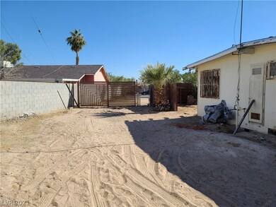 2973 Palma Vista Cir, Las Vegas, NV 89169 - photo 3
