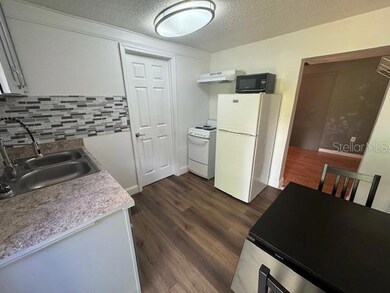 645 W 12th St unit B, Lakeland, FL 33805 - photo 3