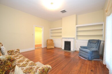 202 W Main St, Harrodsburg, KY 40330 - photo 3