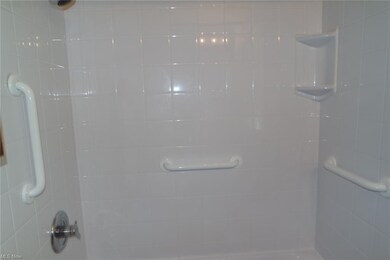 30520 Ridge Rd, Wickliffe, OH 44092 - photo 4