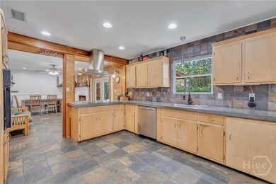 2221 Bonaventure Rd, Savannah, GA 31404 - photo 5