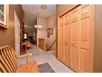 4 Foyer Entrance