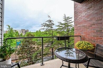 8425 Peace Lily Ct unit 211, Lorton, VA 22079 - photo 6