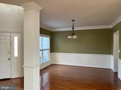 25601 Creek Run Terrace, Chantilly, VA 20152 - photo 4