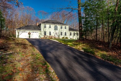 8 Crestwood Dr, Blackstone, MA 01504 - photo 3