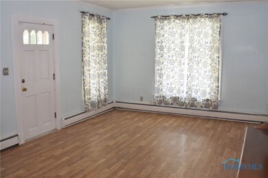 222 N Elm St, Woodville, OH 43469 - photo 4