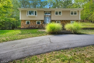 11 Glenbourne Dr, Boonton, NJ 07005 - photo 2