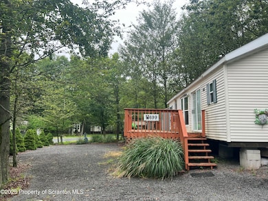 W699 Snowshoe Dr unit Wl9-699, Covington Township, PA 18444 - photo 2