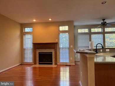 1538 Grosbeak Ct, Woodbridge, VA 22191 - photo 6