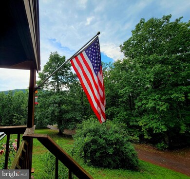 783 Pee Wee Ln, Glengary, WV 25421 - photo 2