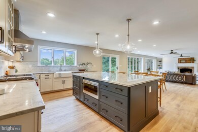 451 Ferry Point Rd, Annapolis, MD 21403 - photo 2