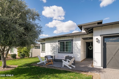 Phoenix Photo Pro-4126 E Glenrosa Ave_00