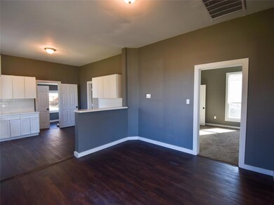 1319 N Luckett St, Sherman, TX 75090 - photo 6