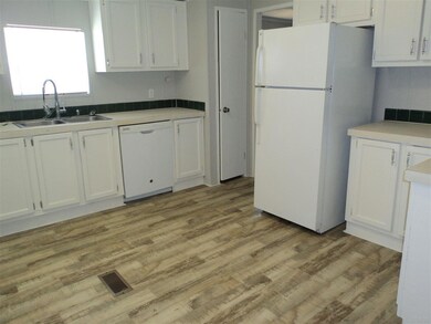 1110 Fretz St, Pensacola, FL 32534 - photo 7