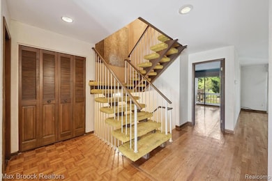 Floating staircase