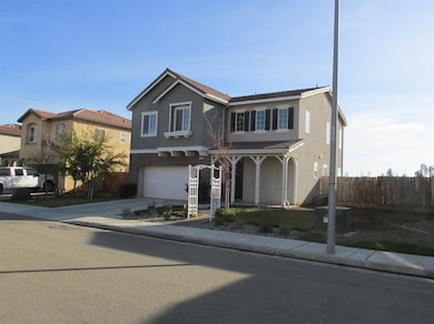 6853 E Princeton Ave, Fresno, CA 93727 - photo 2