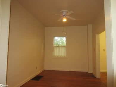 822 S 14th St, Keokuk, IA 52632 - photo 4
