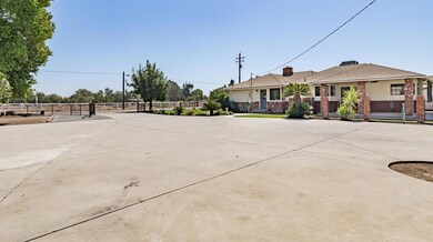 1665 N Fancher Ave, Fresno, CA 93737 - photo 6