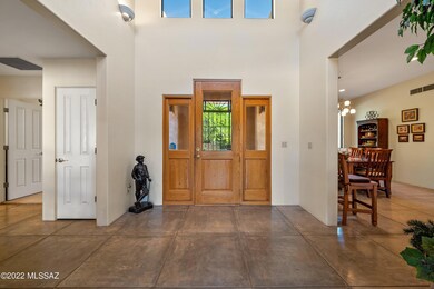 08-Entryway