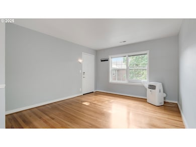 308 E 12th St unit 308-B, Vancouver, WA 98660 - photo 7